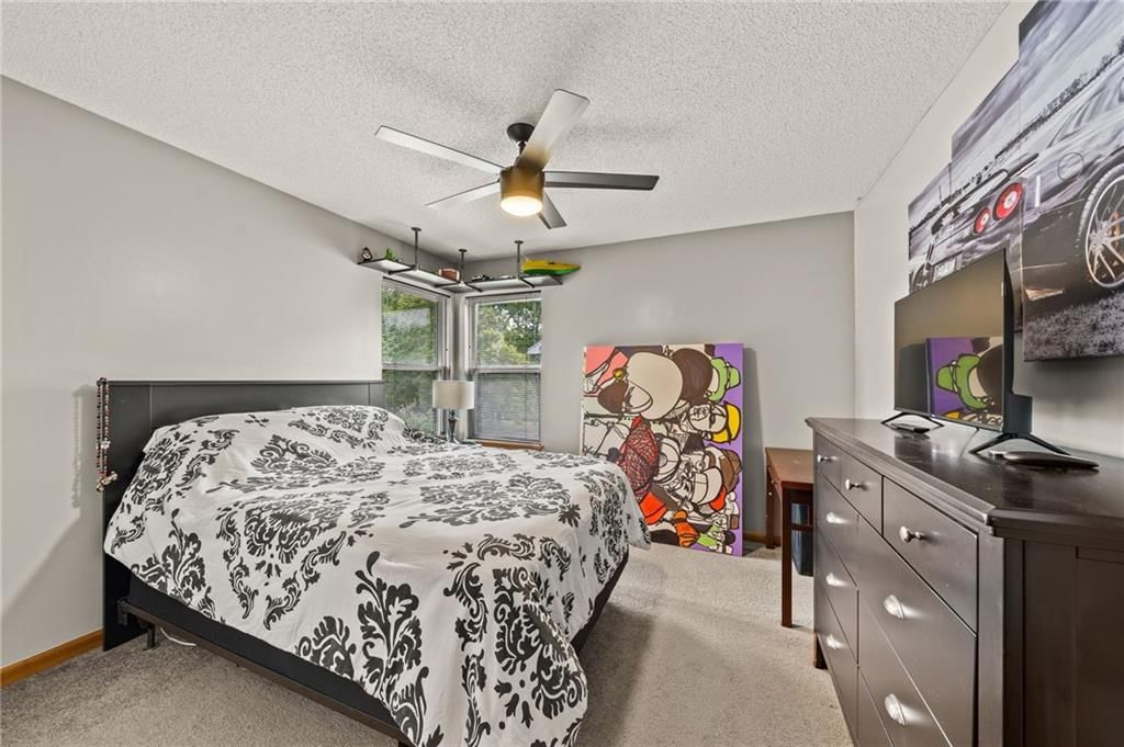 Photo 20 of 23 - 24316 W 57th Street
