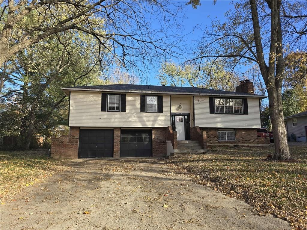 1502 S Main Street — photo 1