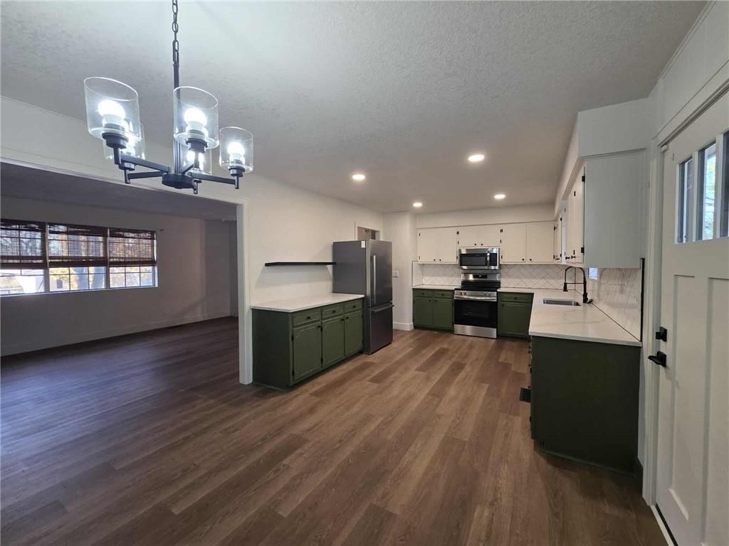 1502 S Main Street — photo 6