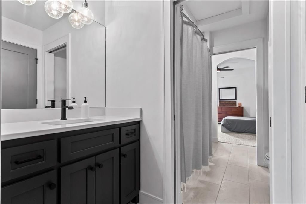 Photo 52 of 83 - 16805 Rosehill Street