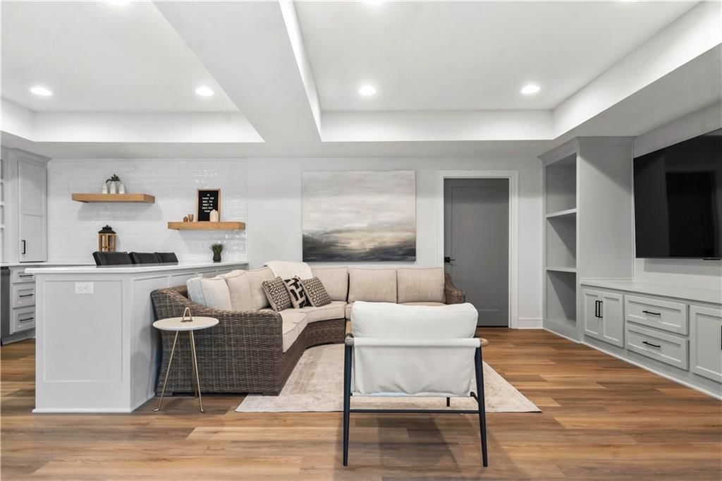 Photo 65 of 83 - 16805 Rosehill Street