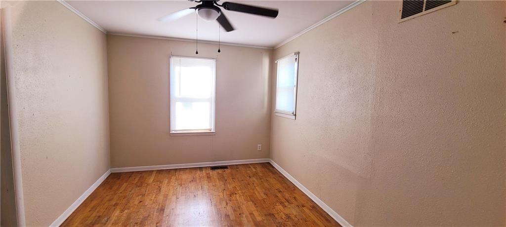 8002 Friendship Road — photo 11