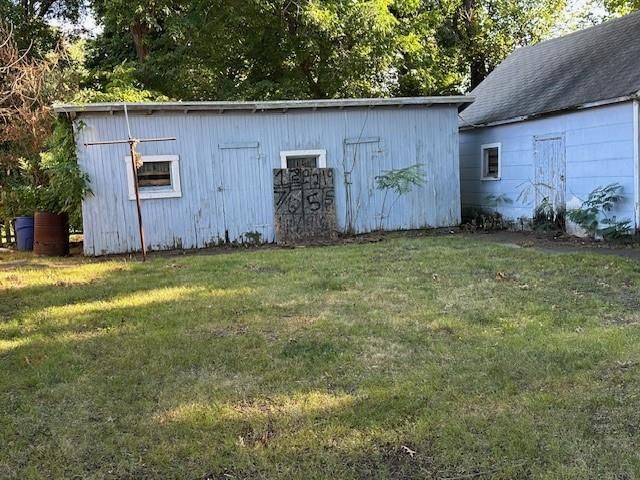 103 E Madison Street — photo 4