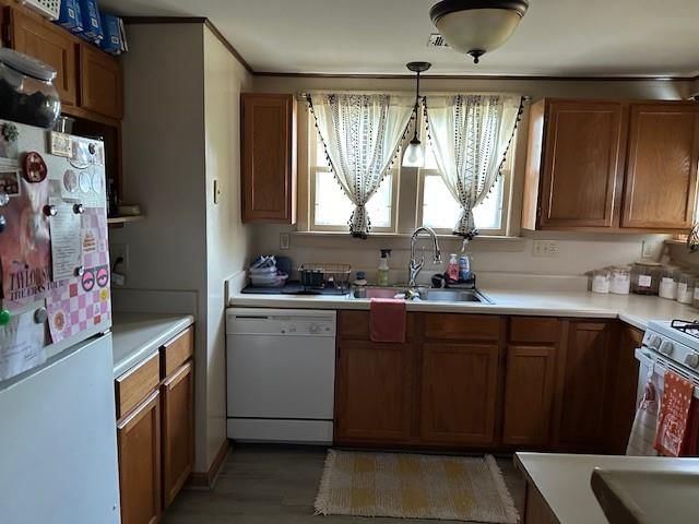 103 E Madison Street — photo 8