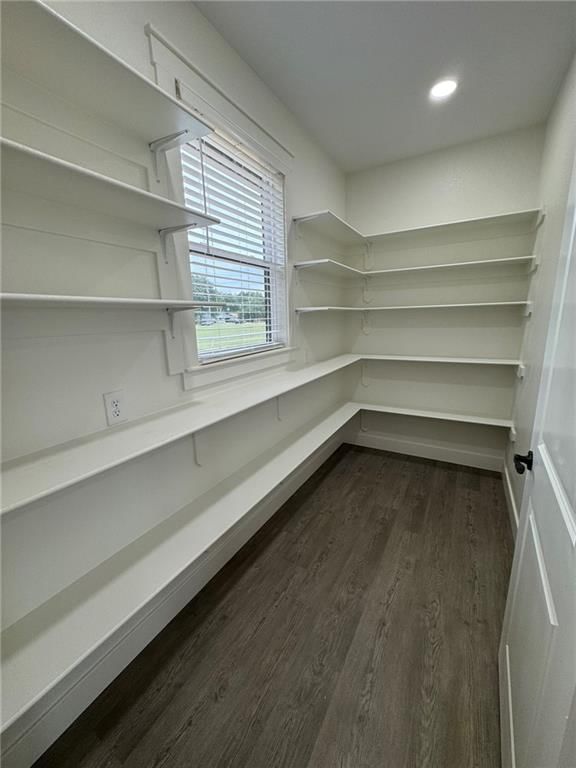 Photo 14 of 60 - 503 N EDGEWOOD Drive