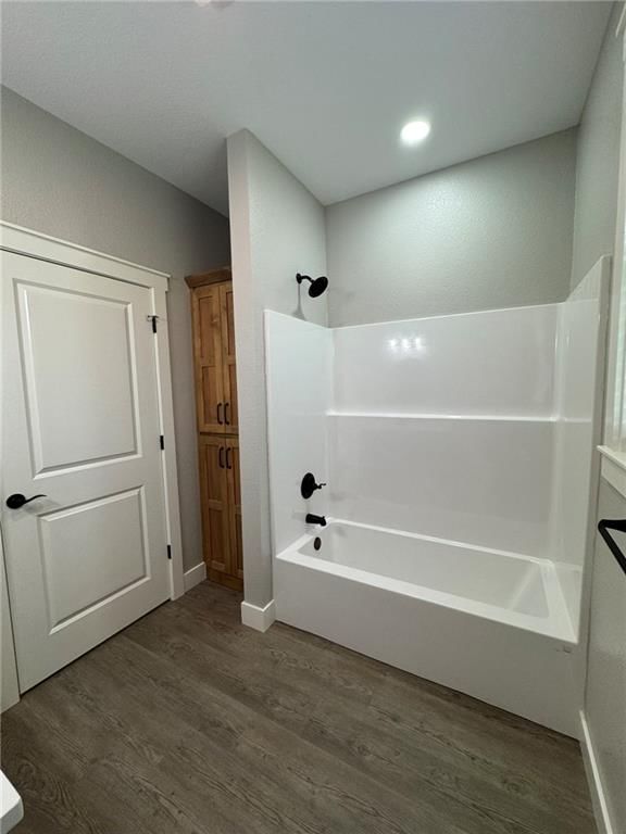 Photo 30 of 60 - 503 N EDGEWOOD Drive