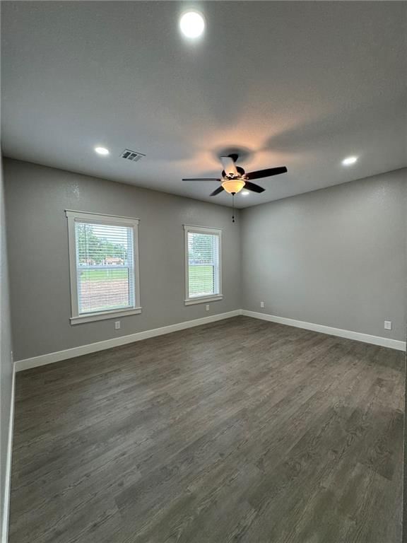 Photo 38 of 60 - 503 N EDGEWOOD Drive
