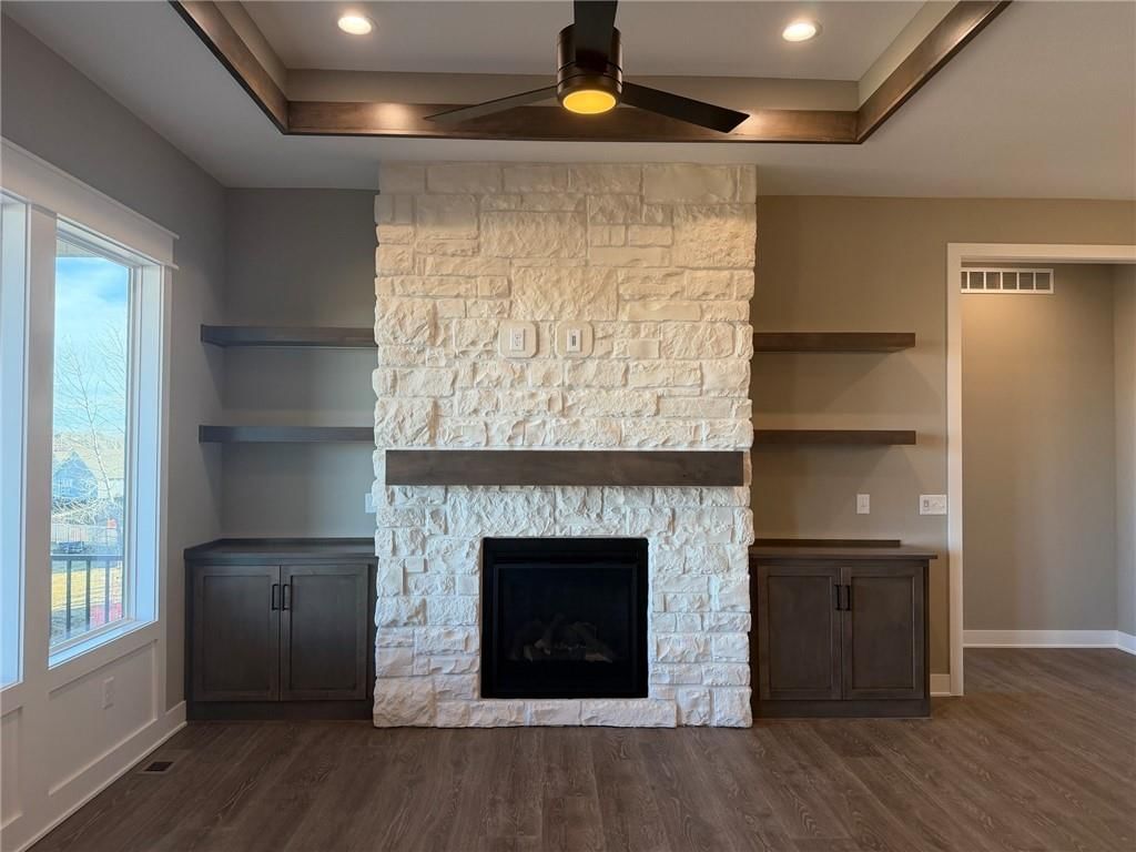 1136 SW Whitby Drive — photo 4