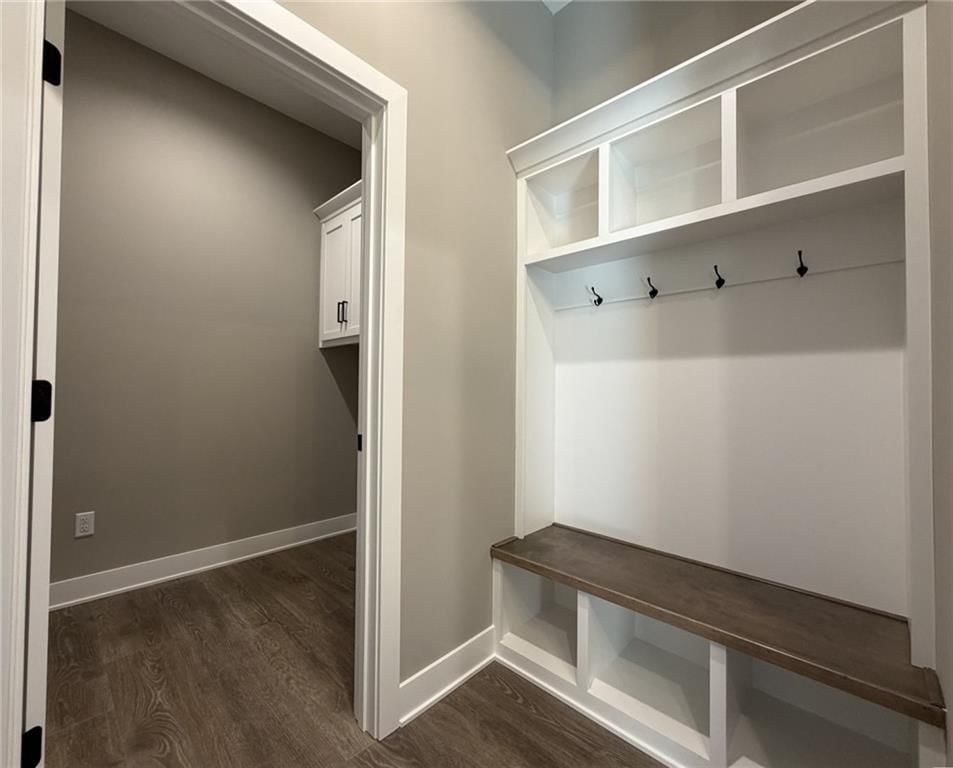 1136 SW Whitby Drive — photo 11
