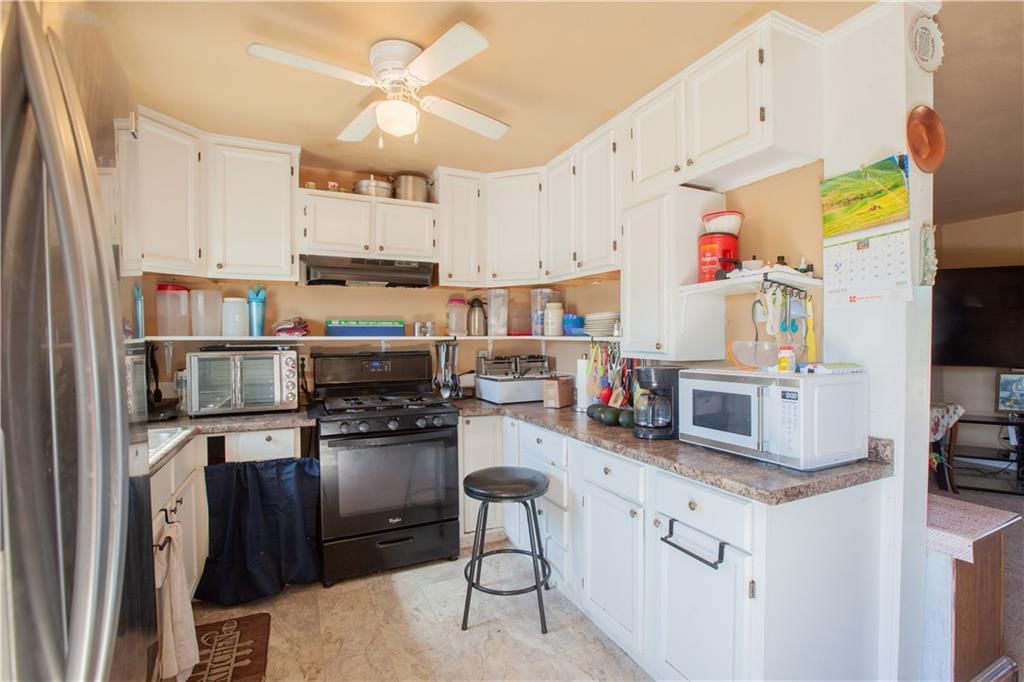 9017 NW Barwick Drive — photo 7