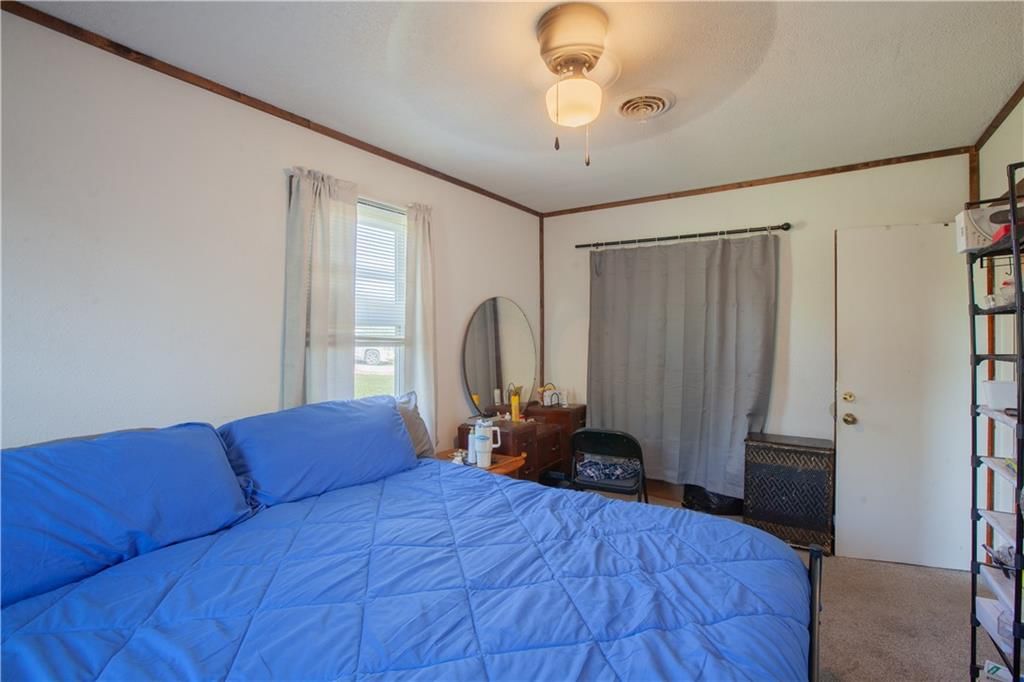 9017 NW Barwick Drive — photo 10