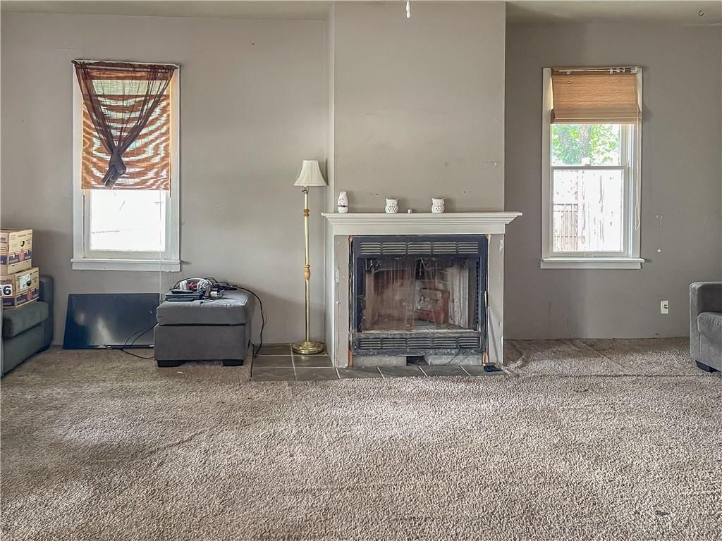 308 S 16th Street — photo 2