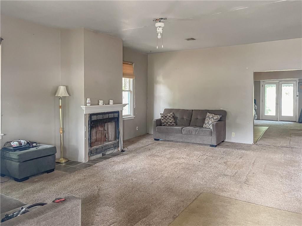 308 S 16th Street — photo 3