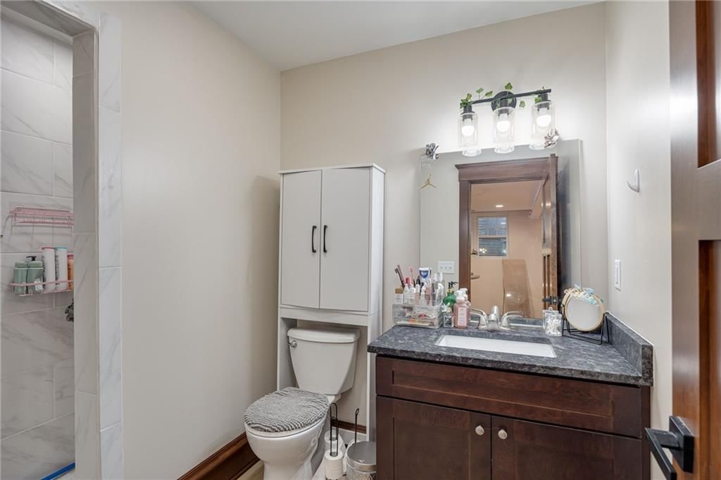 348 CLINTON Avenue — photo 40