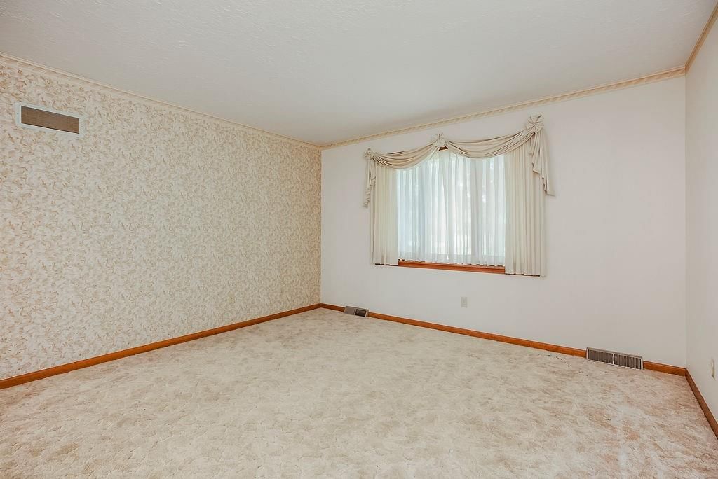 33400 E Truman Road — photo 14