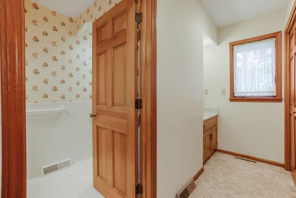 33400 E Truman Road — photo 18