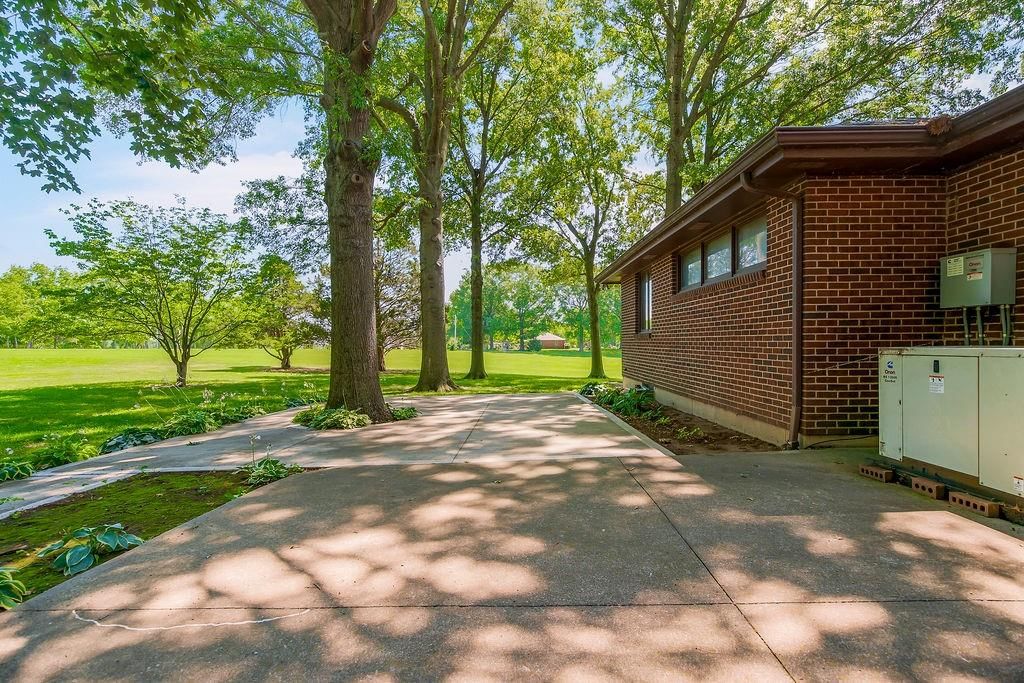 33400 E Truman Road — photo 36