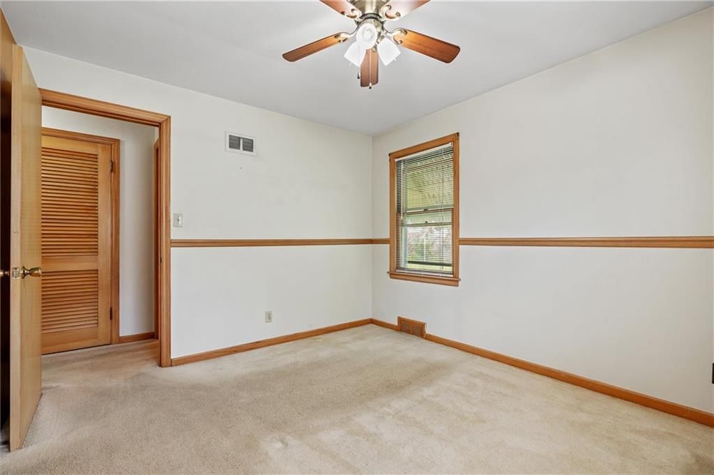 Photo 21 of 29 - 5021 N Cypress Avenue