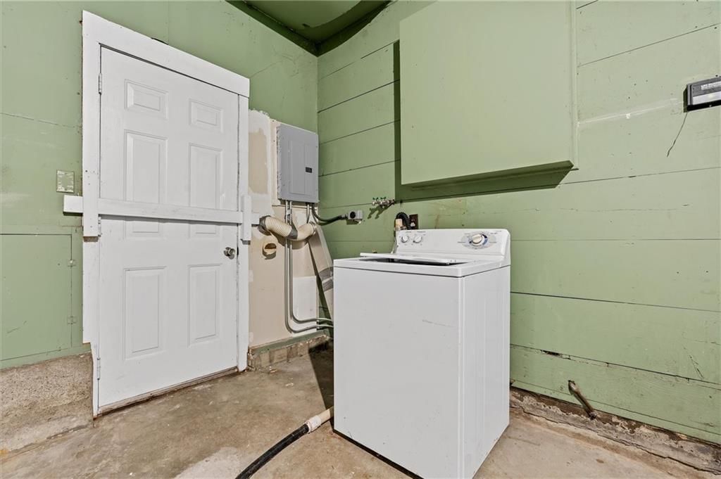 Photo 23 of 29 - 5021 N Cypress Avenue