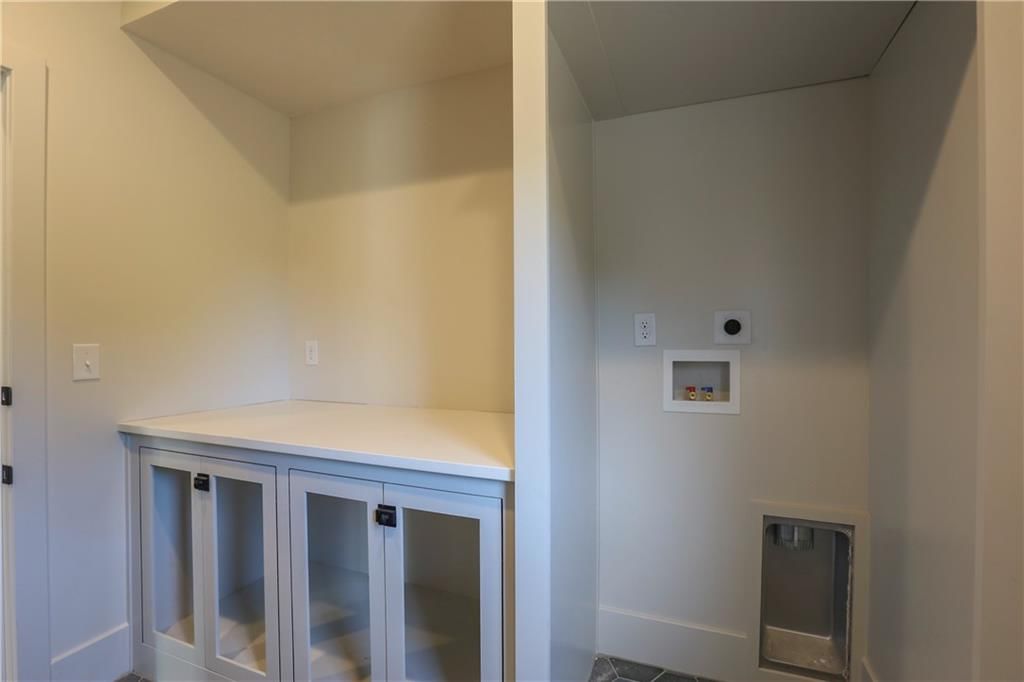 10707 S Hunt Road — photo 32