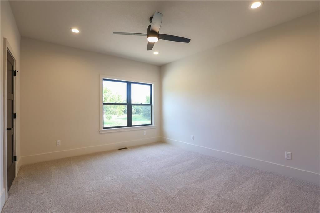 10707 S Hunt Road — photo 51