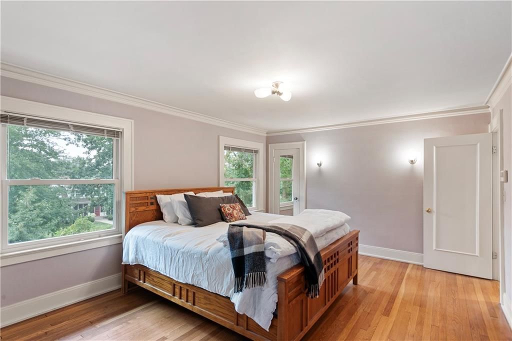 Photo 26 of 31 - 5907 McGee Street