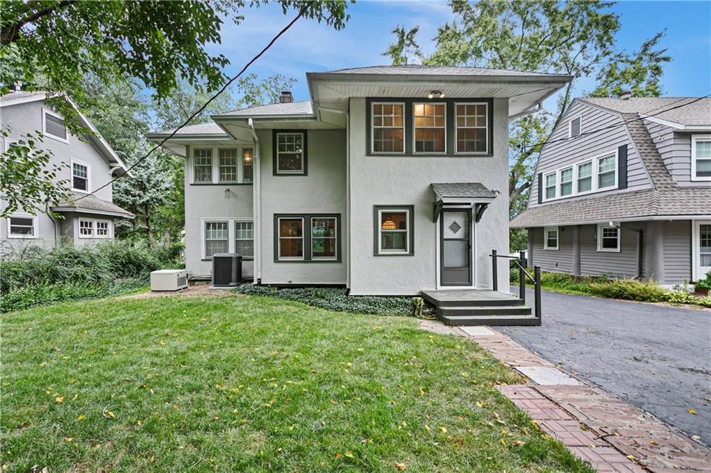 Photo 30 of 31 - 5907 McGee Street