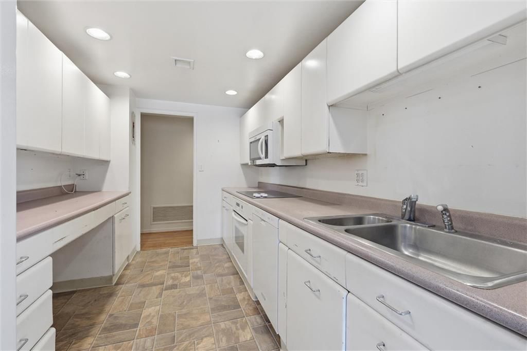 4740 Roanoke Parkway — photo 7