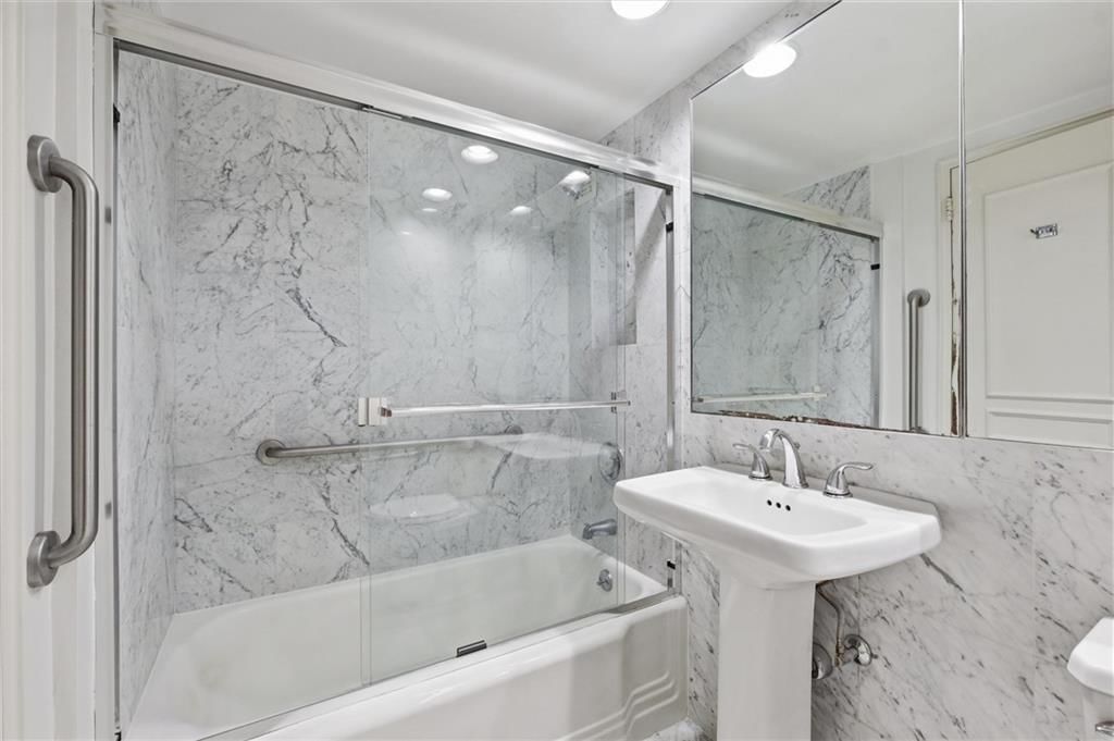 4740 Roanoke Parkway — photo 20