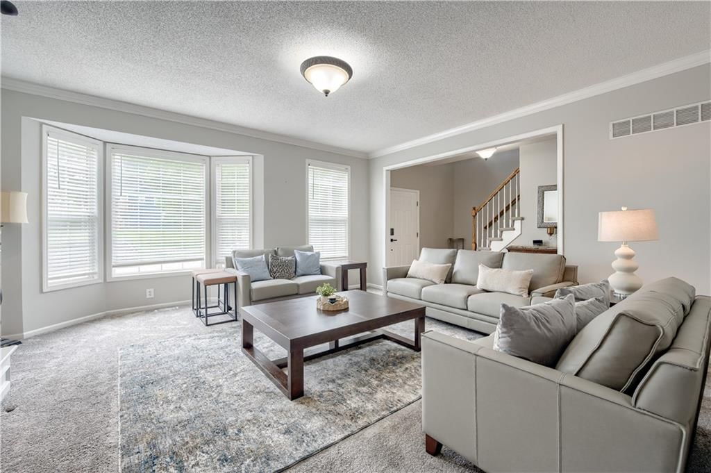 Photo 3 of 34 - 21430 W 51st Street