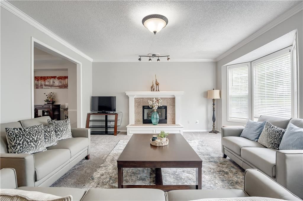 Photo 4 of 34 - 21430 W 51st Street