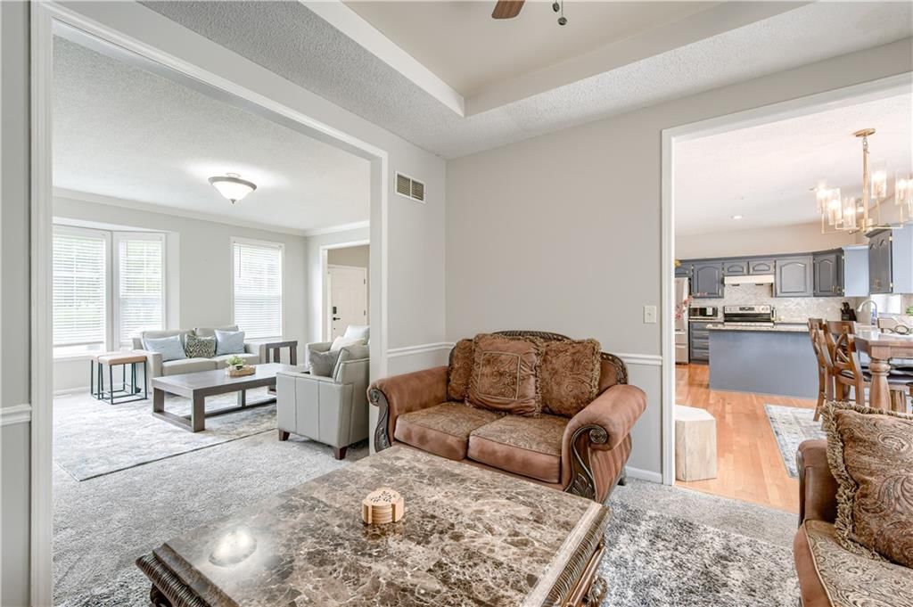 Photo 9 of 34 - 21430 W 51st Street