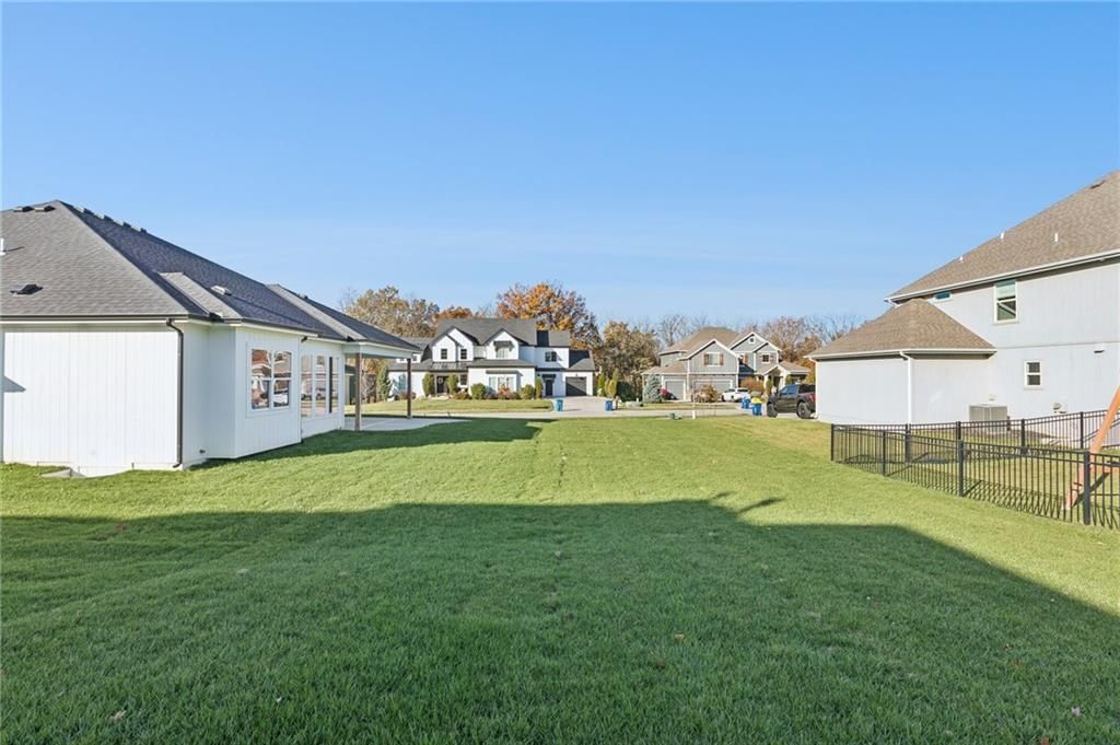1836 Green Meadow Drive — photo 27