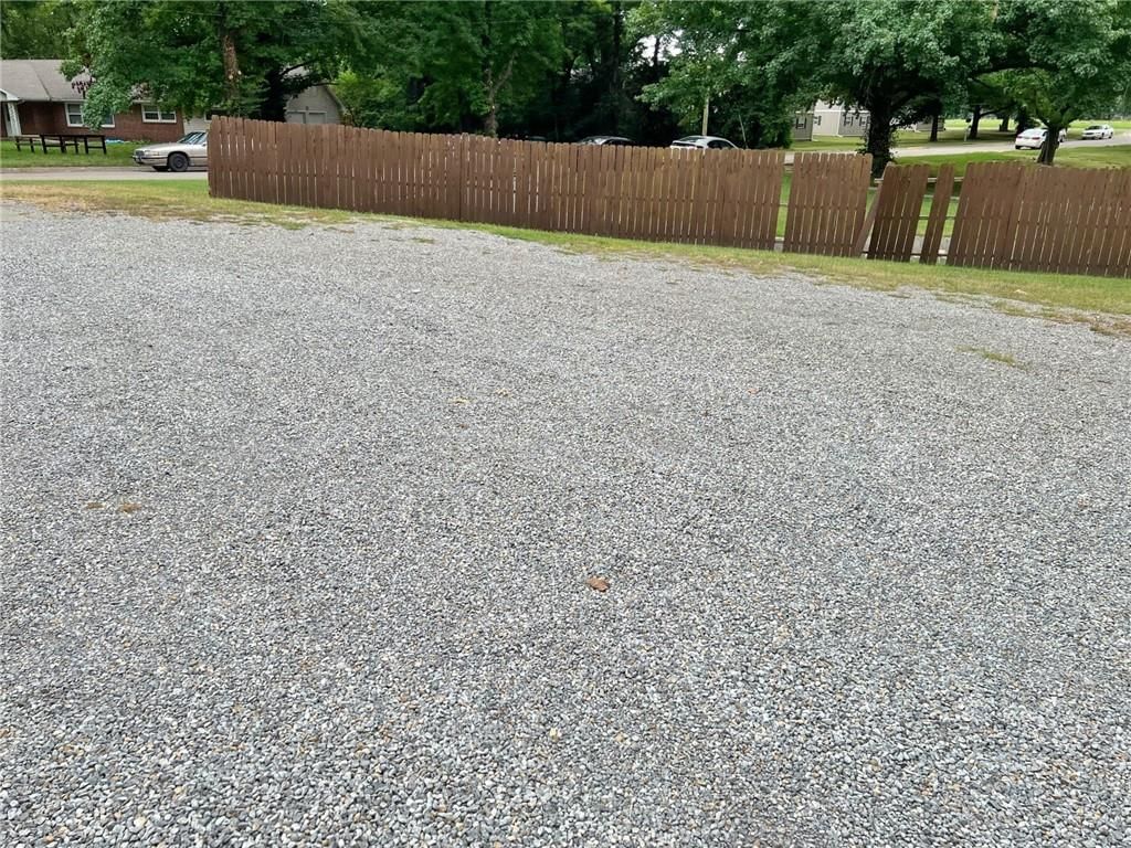 2006 S Elm Street — photo 42