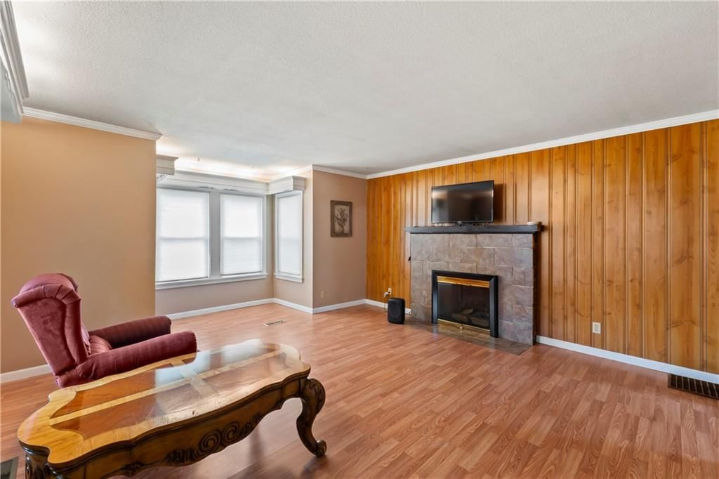 402 Pine Street — photo 35