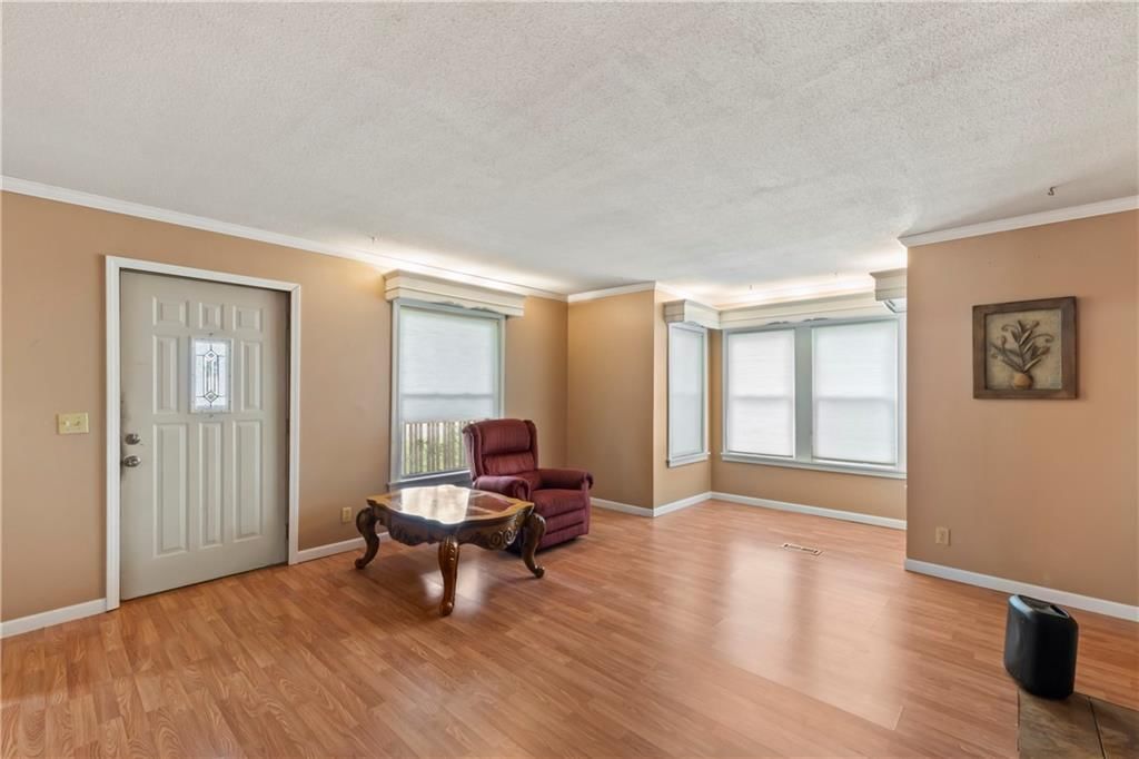 402 Pine Street — photo 36