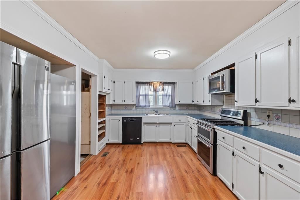 402 Pine Street — photo 44