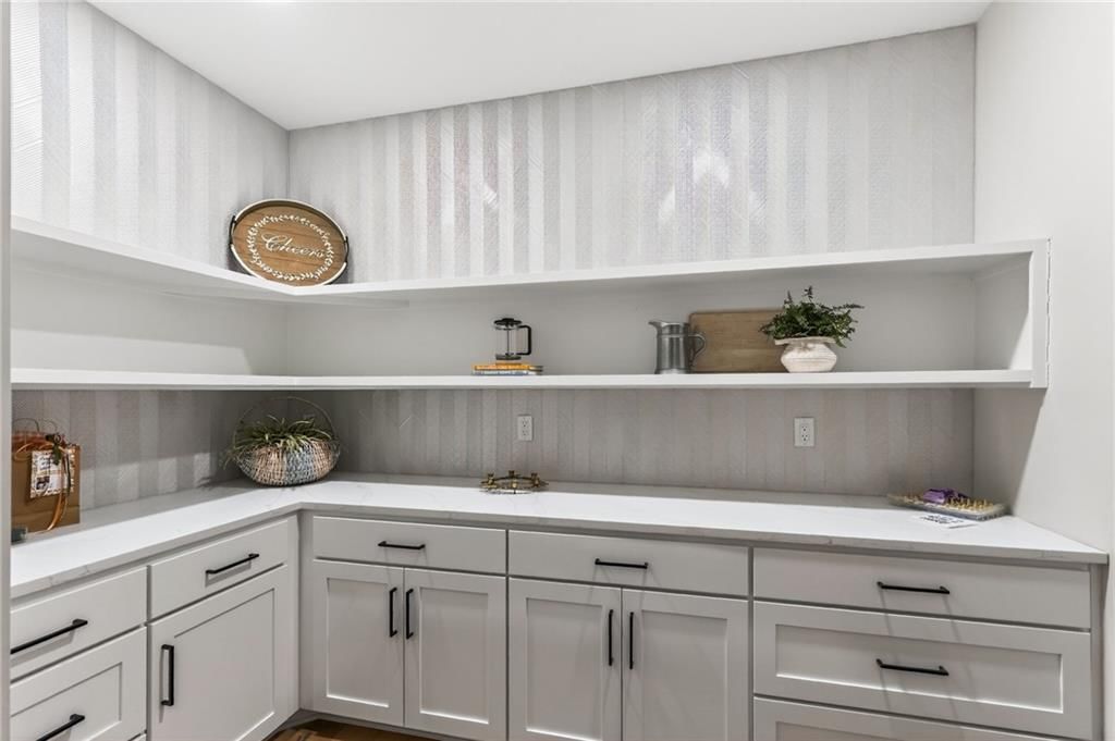 8310 NW Forest Drive — photo 8