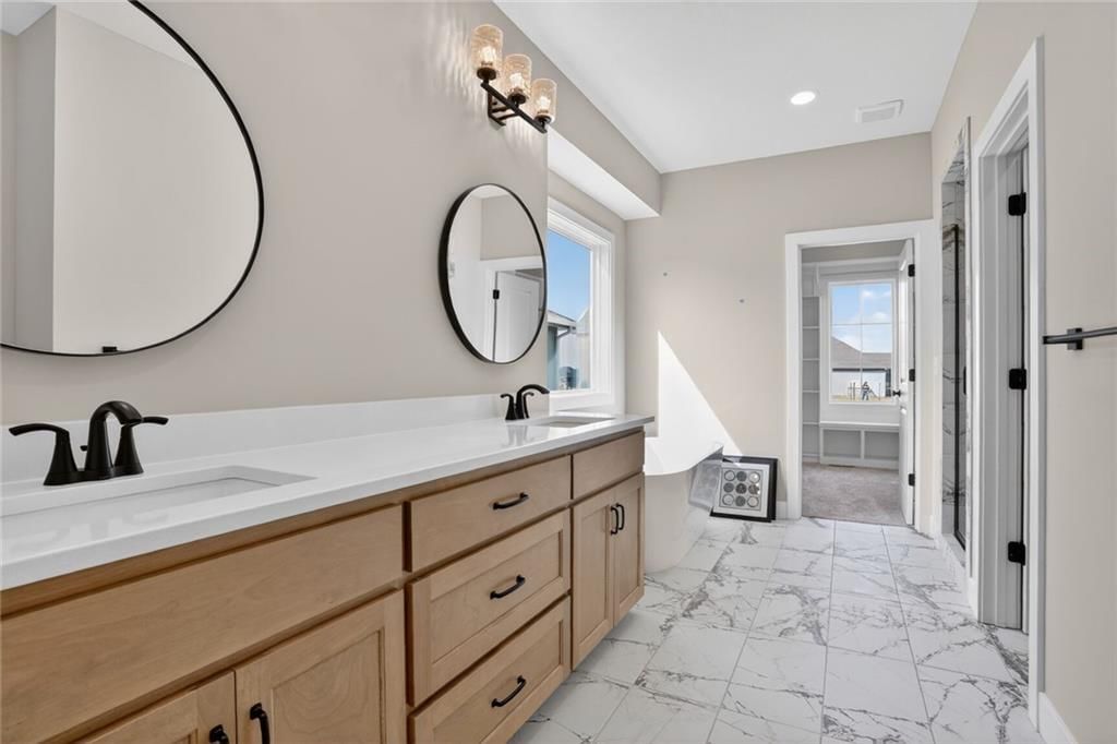 13715 NW 70th Street — photo 12