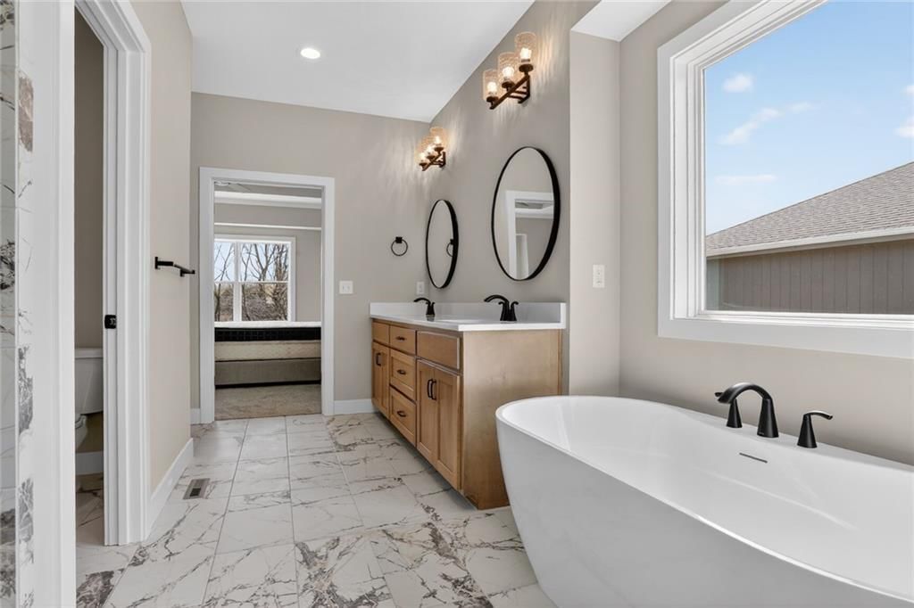 13715 NW 70th Street — photo 13