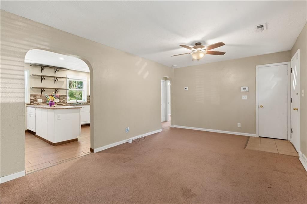 6220 Lathrop Avenue — photo 8