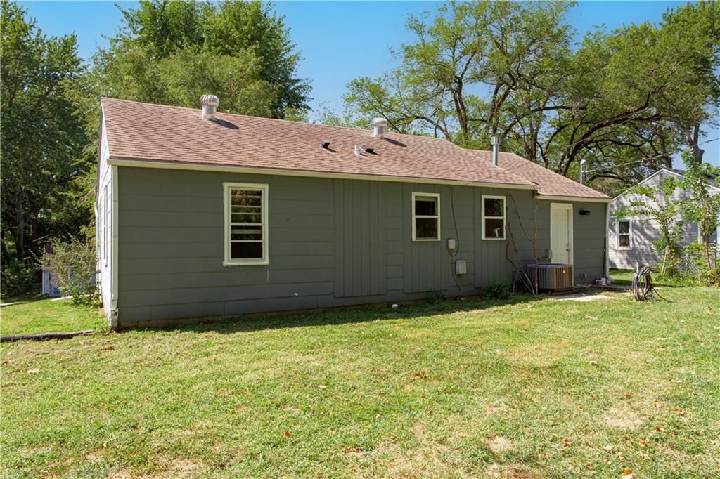 6220 Lathrop Avenue — photo 23