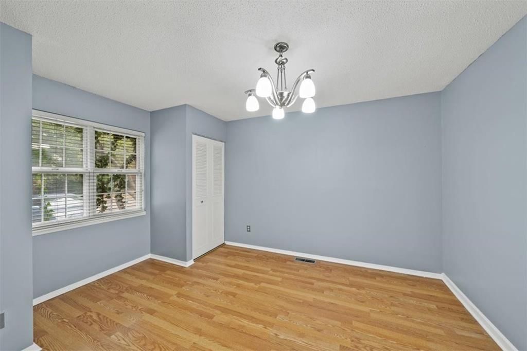 Photo 11 of 28 - 8314 Hadley Street