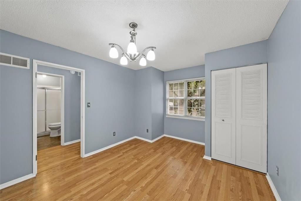 Photo 12 of 28 - 8314 Hadley Street