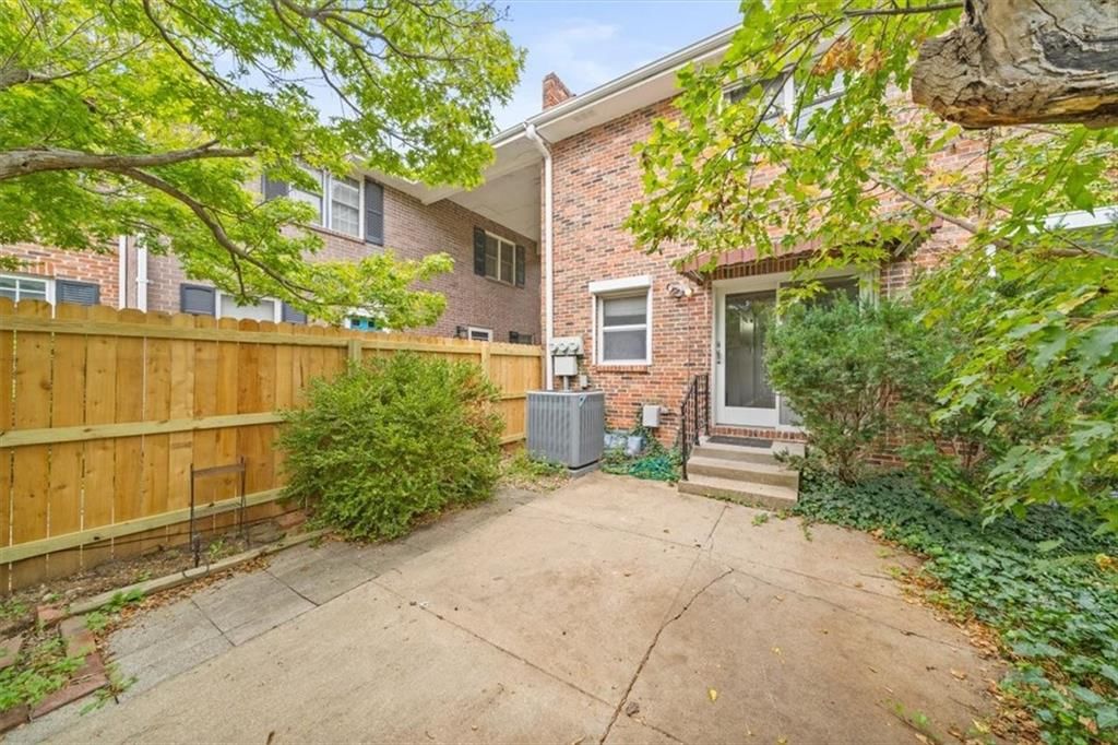 Photo 26 of 28 - 8314 Hadley Street