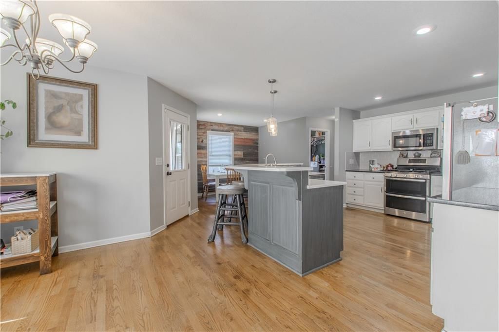 2500 Twin Oaks Drive — photo 8