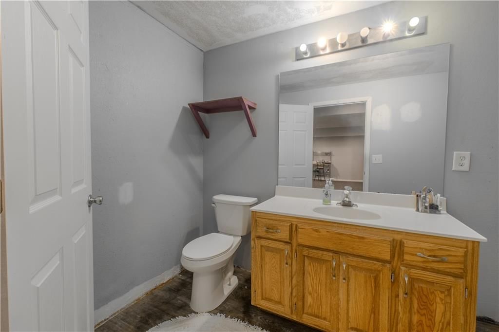 2500 Twin Oaks Drive — photo 30