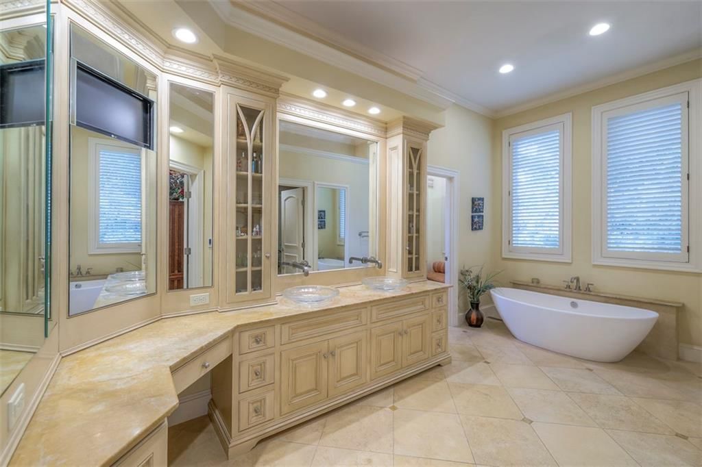 11425 Canterbury Circle — photo 41
