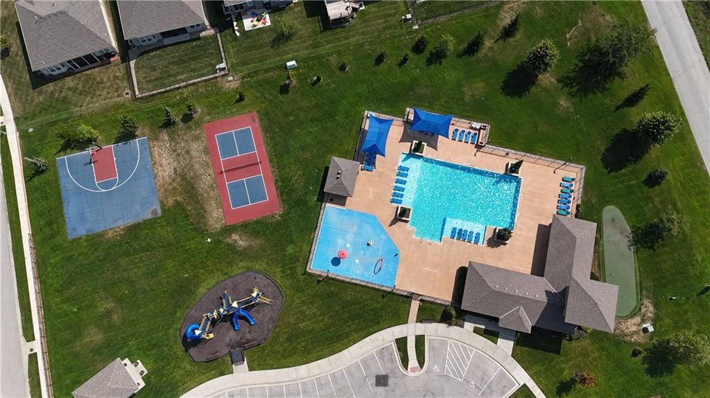 18833 Redbud Lane — photo 26