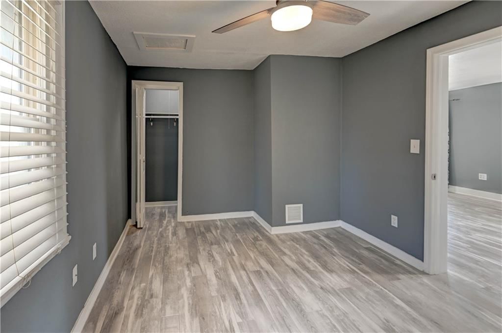 204 S Rogers Street — photo 13